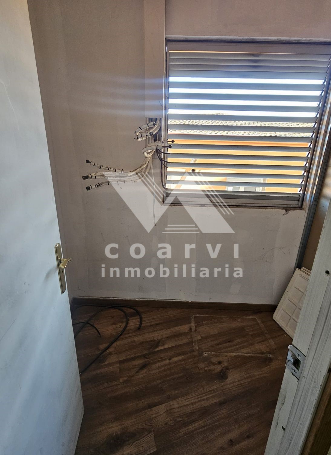 Alquiler-local-valenza-coarvi