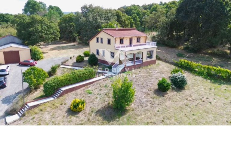 Casa en venta junto al río en Acea de Meire Allariz