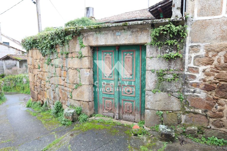 Casa rural para reformar en Loiro