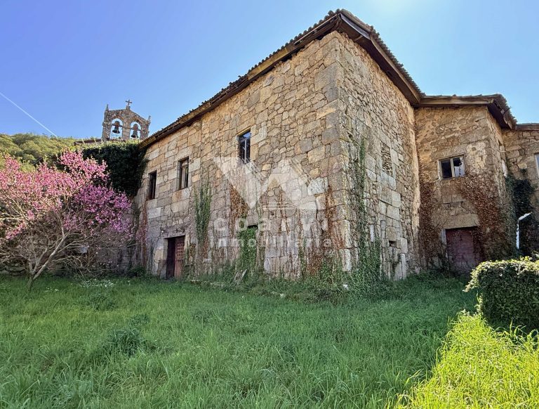 Venta de casa en Velle para reformar
